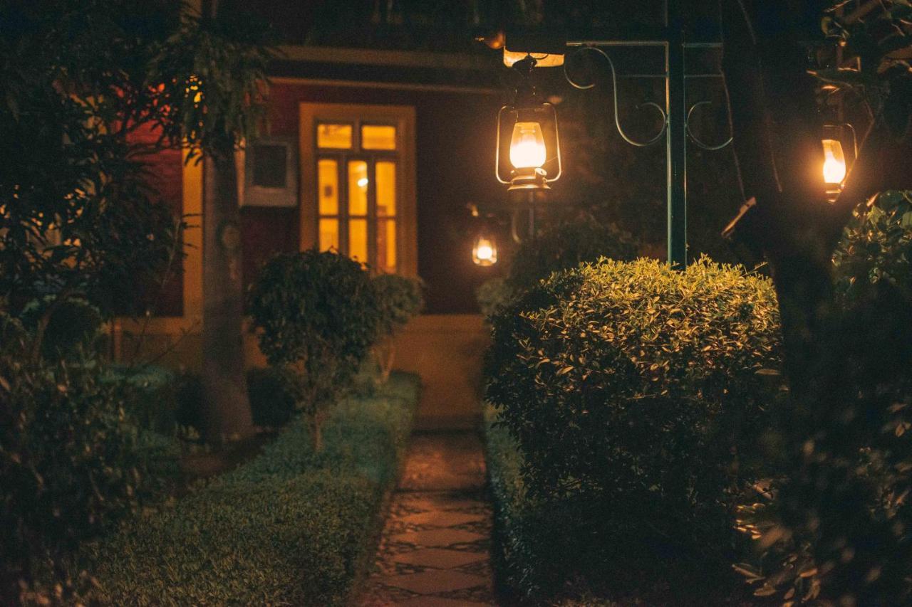 Mvt Guesthouse & Restaurant Rishīkesh Exteriör bild