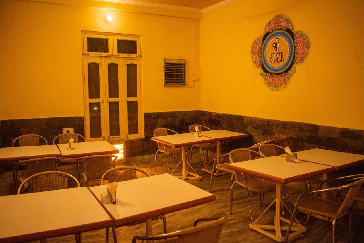 Mvt Guesthouse & Restaurant Rishīkesh Exteriör bild